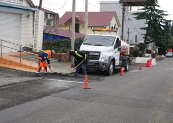 Копайгородский: в Адлерском районе Сочи отремонтируют 17 дорог