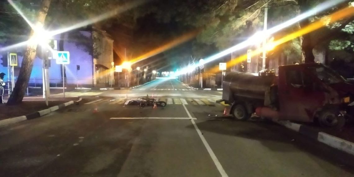 В Геленджике 35-летний мотоциклист врезался в «Газель» и погиб