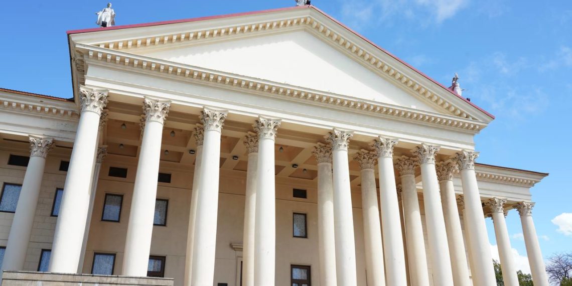 В Сочи дооснастят театр и Музей истории города-курорта