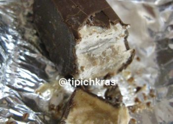 Краснодарцы набросились с молотками на новогодние подарки из школ