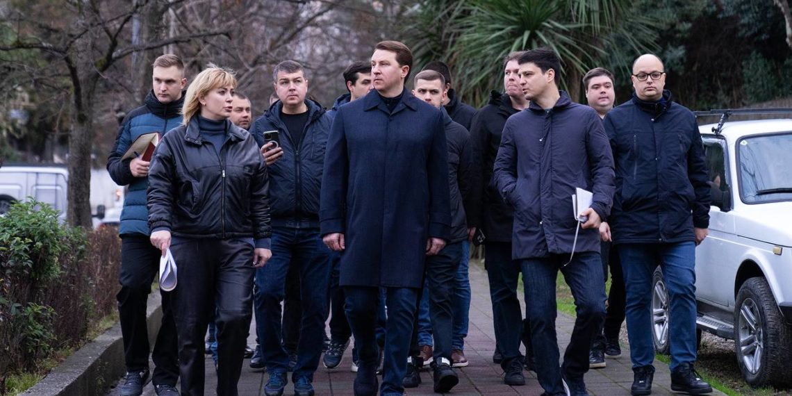 Копайгородский провел обход главных улиц микрорайона Макаренко