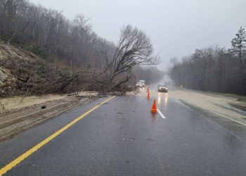 На трассу в Туапсинском районе сошел селевой поток
