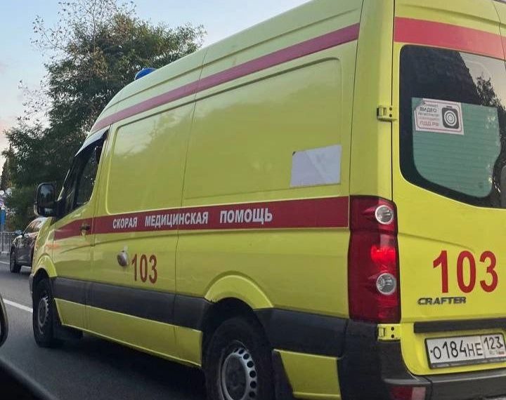 В Сочи ребенку оторвало палец при взрыве петарды, второй ослеплён