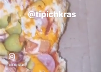 Краснодарцу доставили волосатую и надкушенную пиццу. Видео