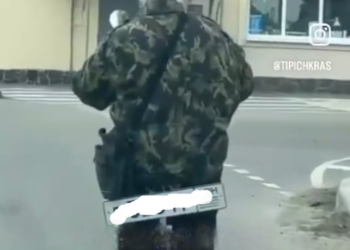 Кто ты, воин? В Краснодаре на самокате с абхазскими номерами гоняет ковбой