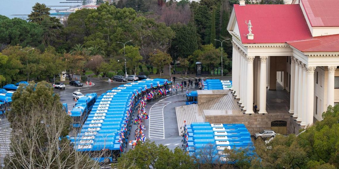 Копайгородский: Сочи получил 71 белорусский автобус на метане