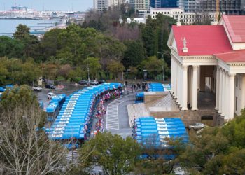 Копайгородский: Сочи получил 71 белорусский автобус на метане