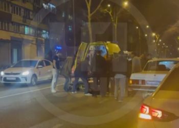 В Сочи «Волга» сбила перебегавшего дорогу пешехода