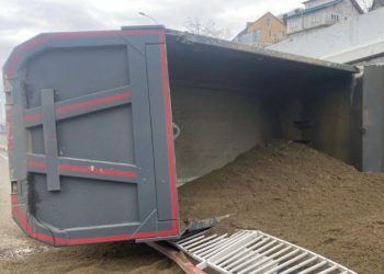 В Сочи после ДТП скончался водитель самосвала