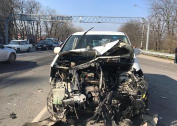 В ДТП с двумя иномарками в Краснодаре пострадали четыре человека