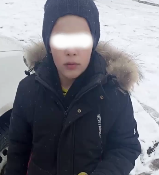 На Украине ребёнок моет машины, чтобы уехать в Краснодар