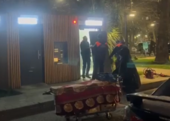 В Сочи застрявшему в туалете пленнику горшка потребовалась помощь спасателей МЧС