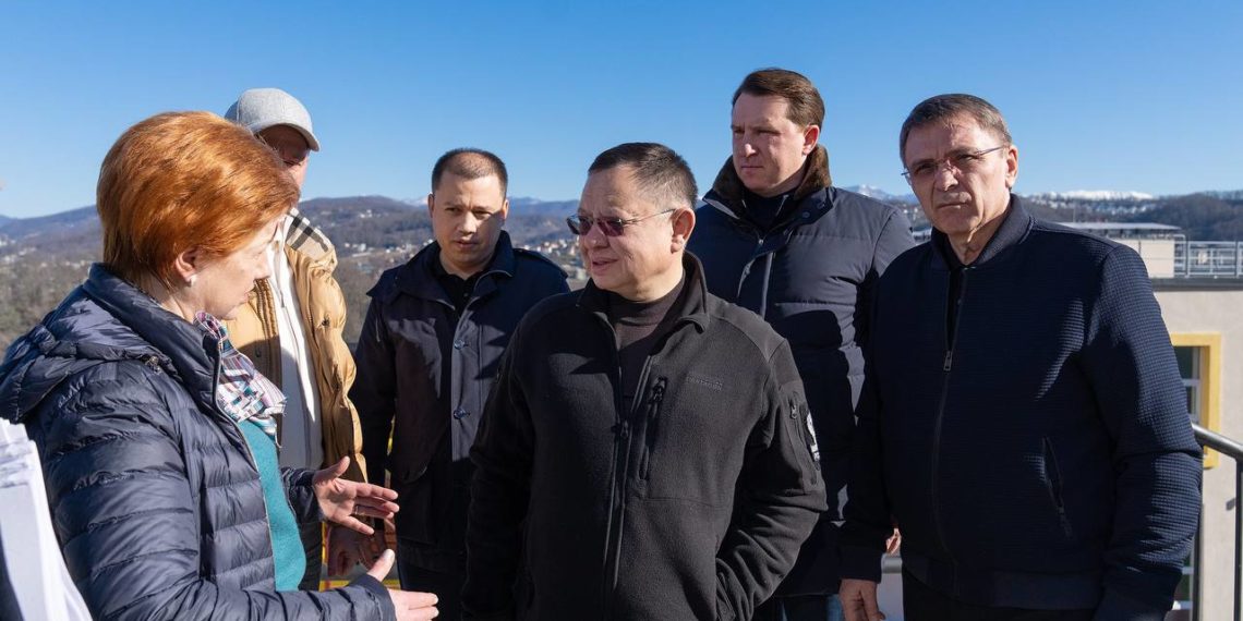 В Сочи с рабочим визитом прибыл глава Минстроя России Файзуллин