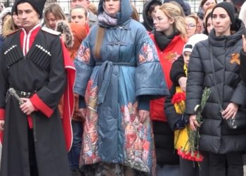 Пальто чиновницы из Северского района Кубани наделало шума в Сети