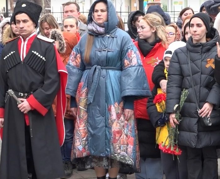 Пальто чиновницы из Северского района Кубани наделало шума в Сети