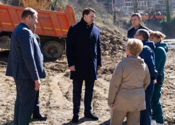 Жители Кудепсты скоро смогут оценить обновленный мост