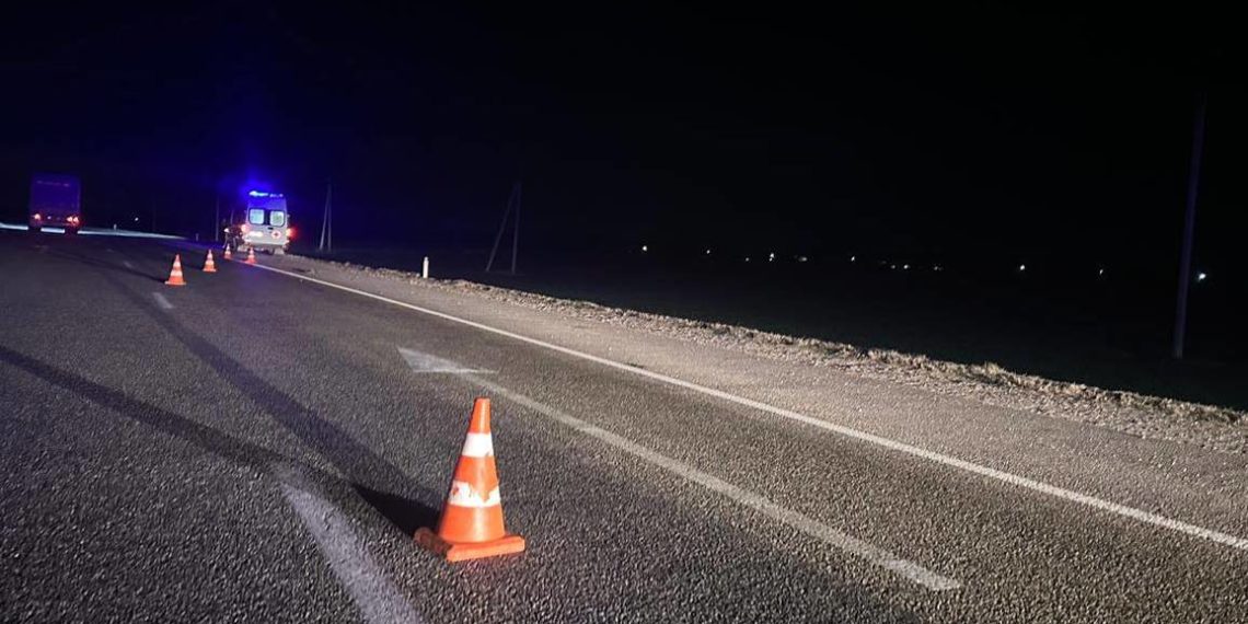 Житель Кубани попал под колеса авто в Адыгее и погиб