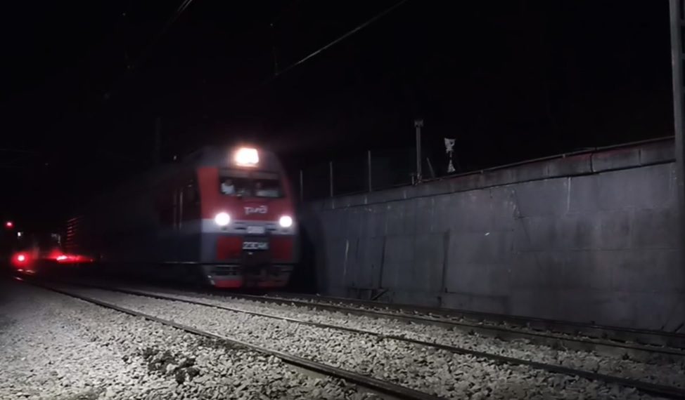 В Сочи восстановили движение поездов по обоим путям