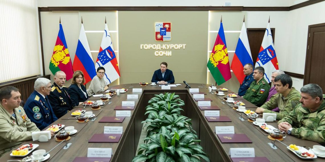 Копайгородский поздравил командиров воинских частей