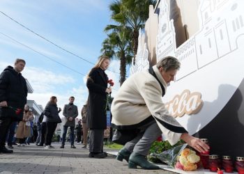 В Сочи появился стихийный мемориал в память о жертвах теракта в Подмосковье