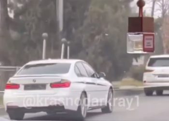 В Краснодаре неизвестные устроили «парад» машин без номеров