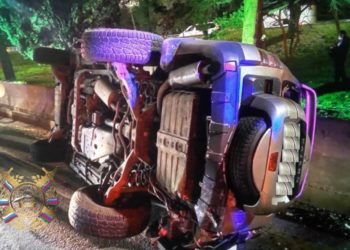 В ДТП с опрокинувшимся Mitsubishi в Сочи пострадала 44-летняя женщина