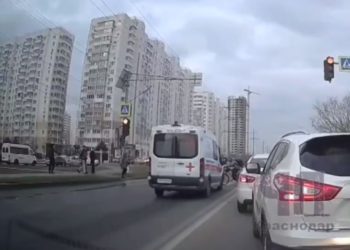 В Краснодаре скорая сбила велосипедиста