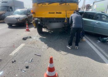 В ДТП с пятью авто в Краснодаре пострадал 6-летний ребенок