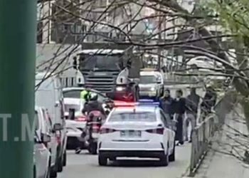 В Сочи легковушка сбила человека на мопеде