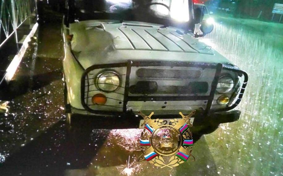 В Сочи пьяный водитель УАЗ сбил 13-летнюю девочку