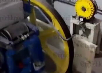 В  многоэтажке Краснодара снова сорвался лифт с человеком