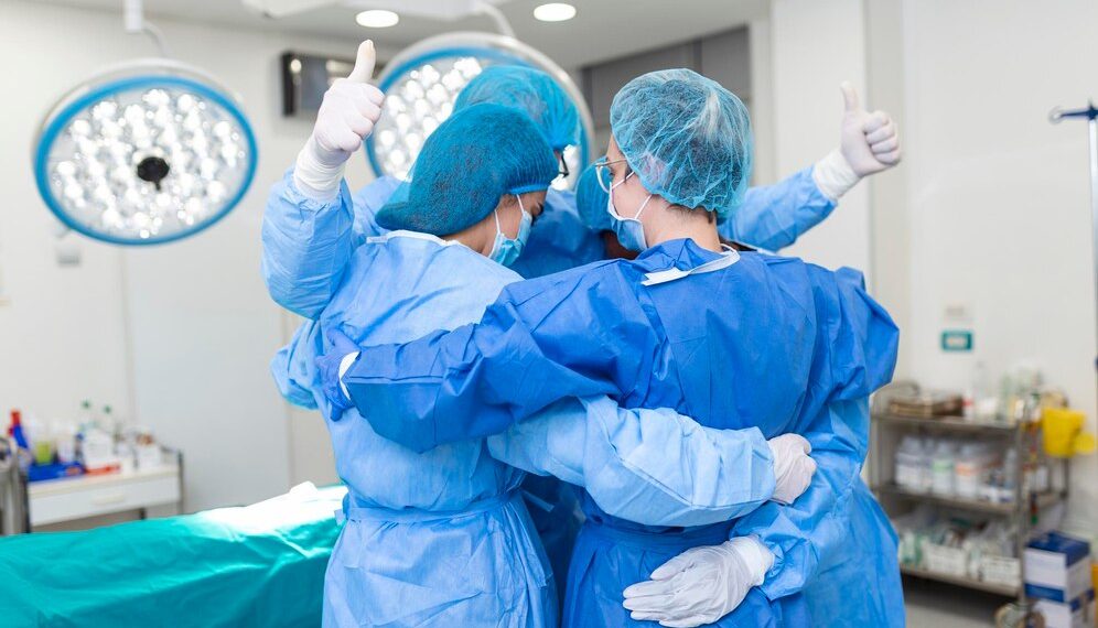 «Мои года — мое богатство»: у краснодарца из мочевого пузыря удалили 54 камня