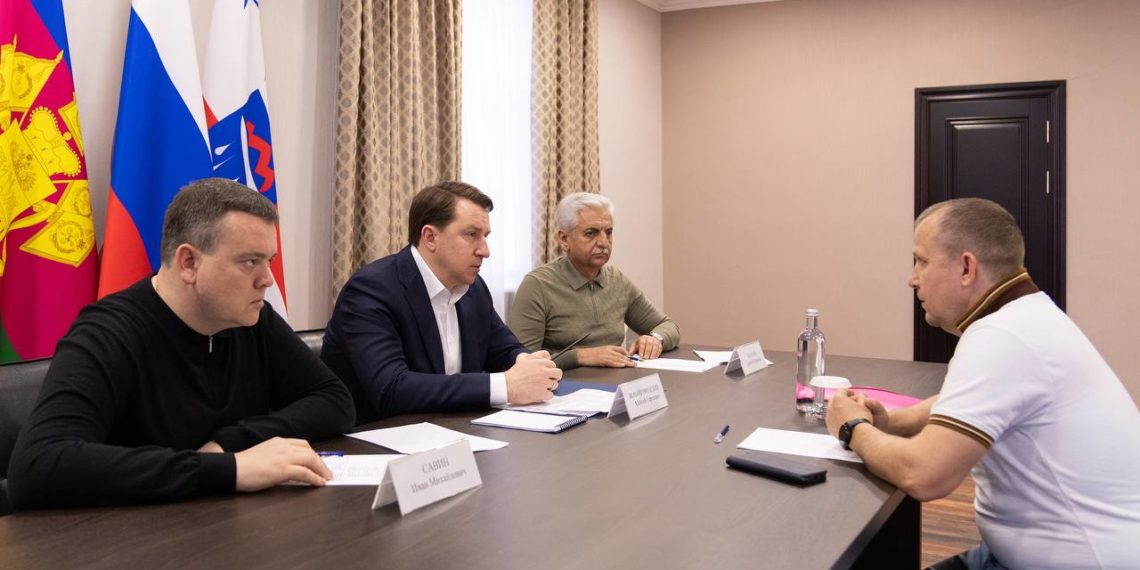 Копайгородский провел личный прием в Хостинском районе