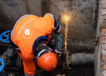 Копайгородский: в Лоо восстанавливают два магистральных водовода