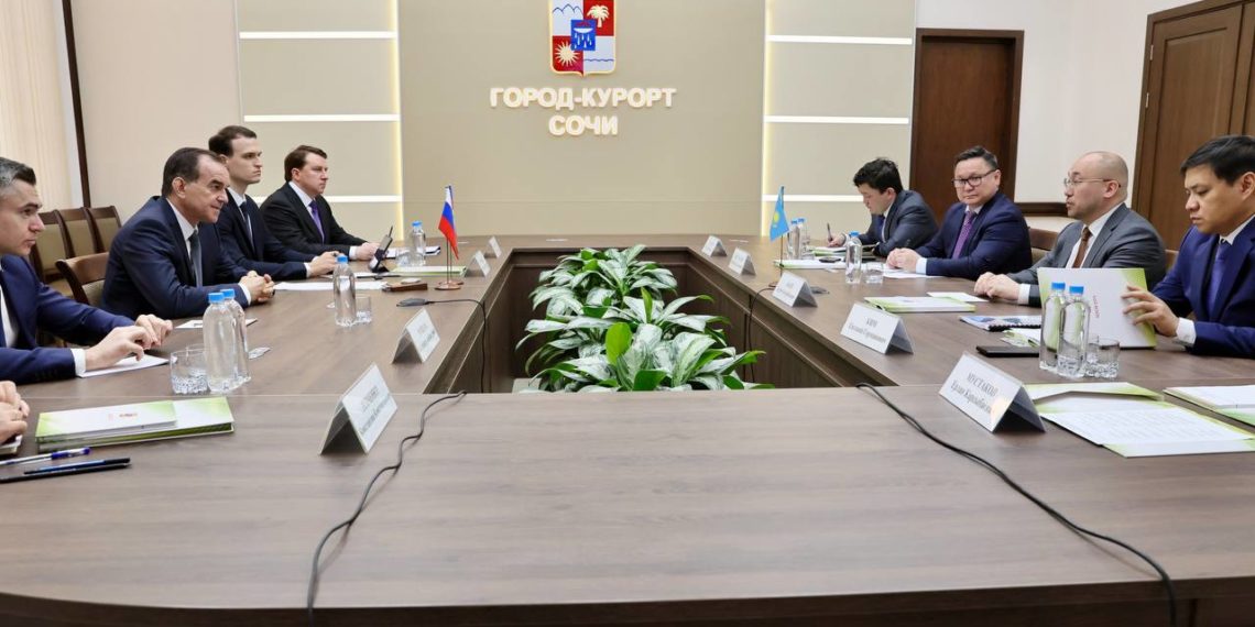 Кондратьев и Копайгородский встретились с послом Казахстана в России