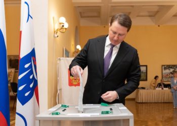 Копайгородский и Филонов проголосовали на выборах президента России