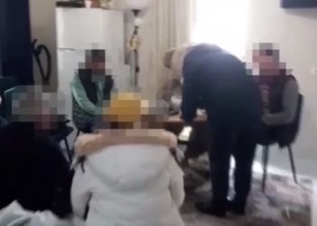 В Сочи приезжий и его гражданская жена пытались продать 30 грамм наркотиков