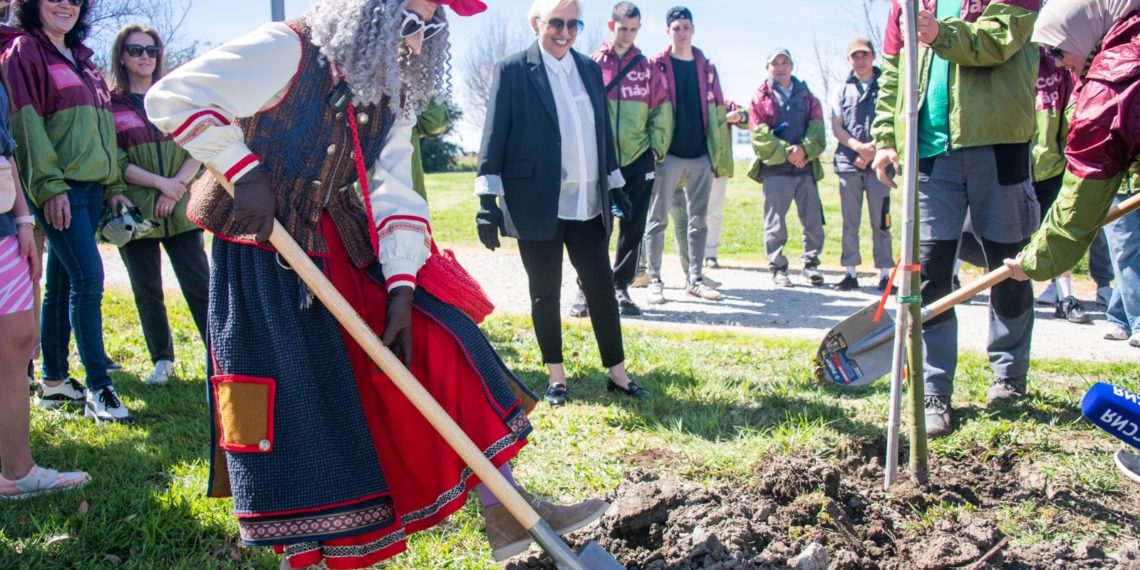 Сотрудники Сочи Парка собрали более 120 кг отходов на экомероприятии в Сириусе