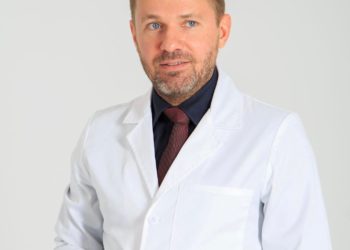 В Краснодаре попросили написать по собственному хирурга, пришившего лицо ребенку