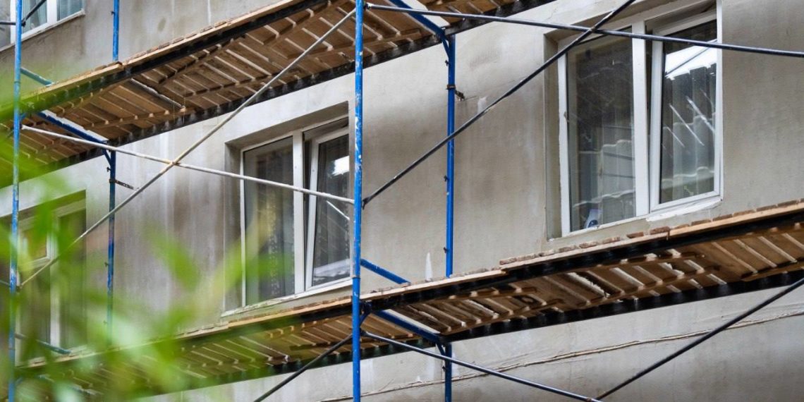 Копайгородский: в Сочи отремонтируют 11 многоэтажек