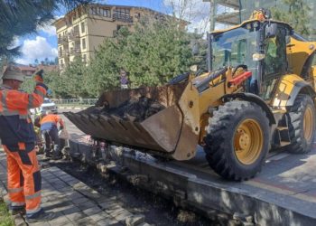 Копайгородский поручил закончить ремонт дорог в Сочи к июню 2024 года