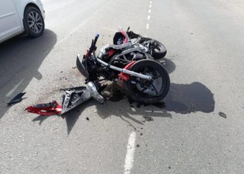 На Кубани иномарка насмерть сбила 37-летнего мотоциклиста