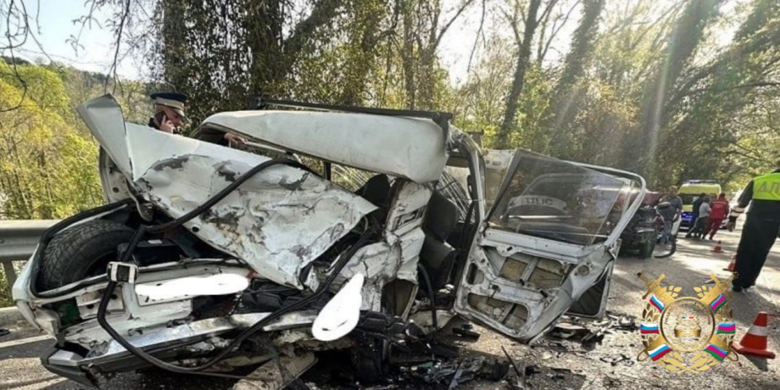 ДТП с четырьмя пострадавшими в Сочи произошло из-за уснувшего водителя