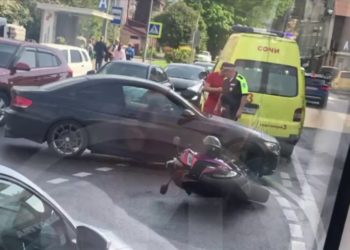 В Сочи мотоциклист пострадал после столкновения с BMW