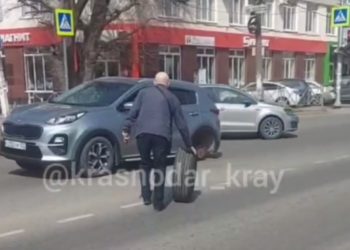 В Краснодаре у Kia на ходу отлетело колесо после обслуживания в автосервисе