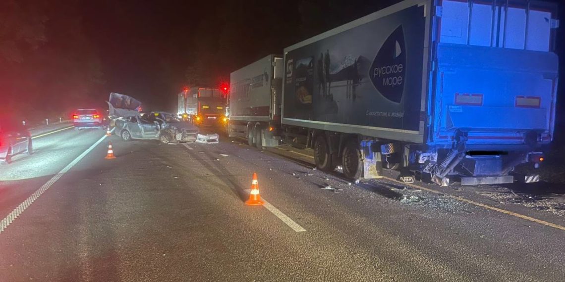 В ДТП с грузовиком на Кубани погиб гражданин Туркменистана