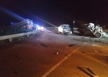 В ДТП с КамАЗом на Кубани погибли водитель и пассажир «десятки»