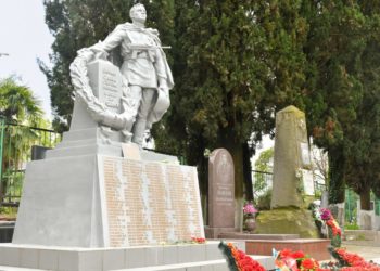 Копайгородский поручил привести в порядок более 100 кладбищ в Сочи