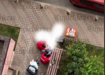 В Краснодаре молодая женщина погибла, выпав с высоты 10-го этажа