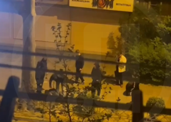 В Сочи наказали мужчину, спровоцировавшего толпу парней